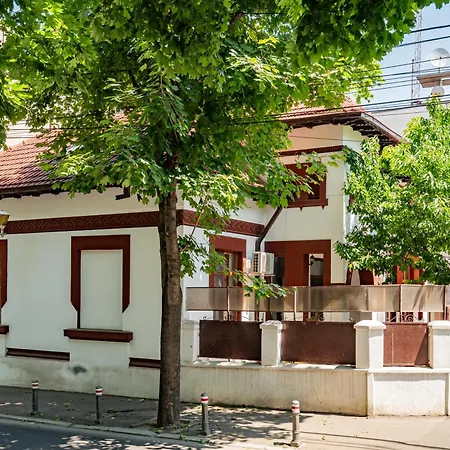 Dumbrava Rosie Nyaraló *