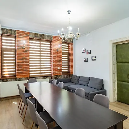 Dumbrava Rosie Nyaraló